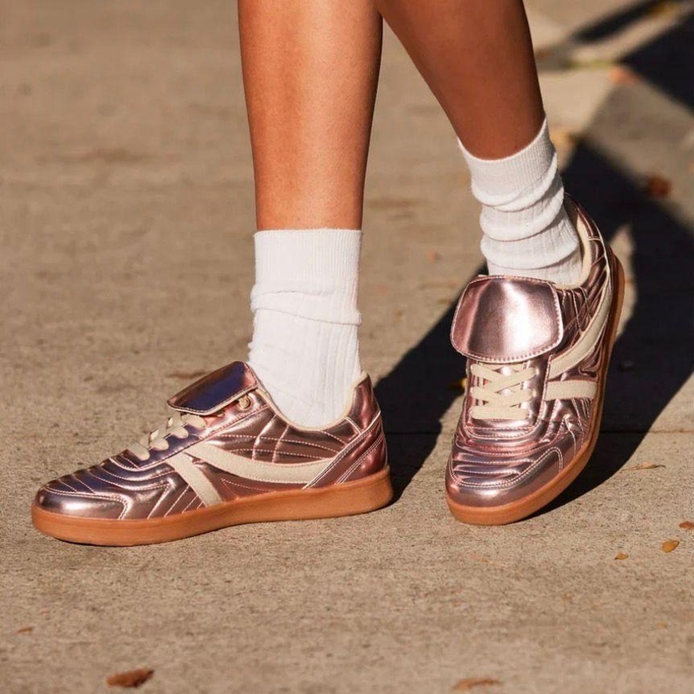 Steve Madden NEW Metallic Rose Gold Sneakers Women Size 6 Trendy Street NWT